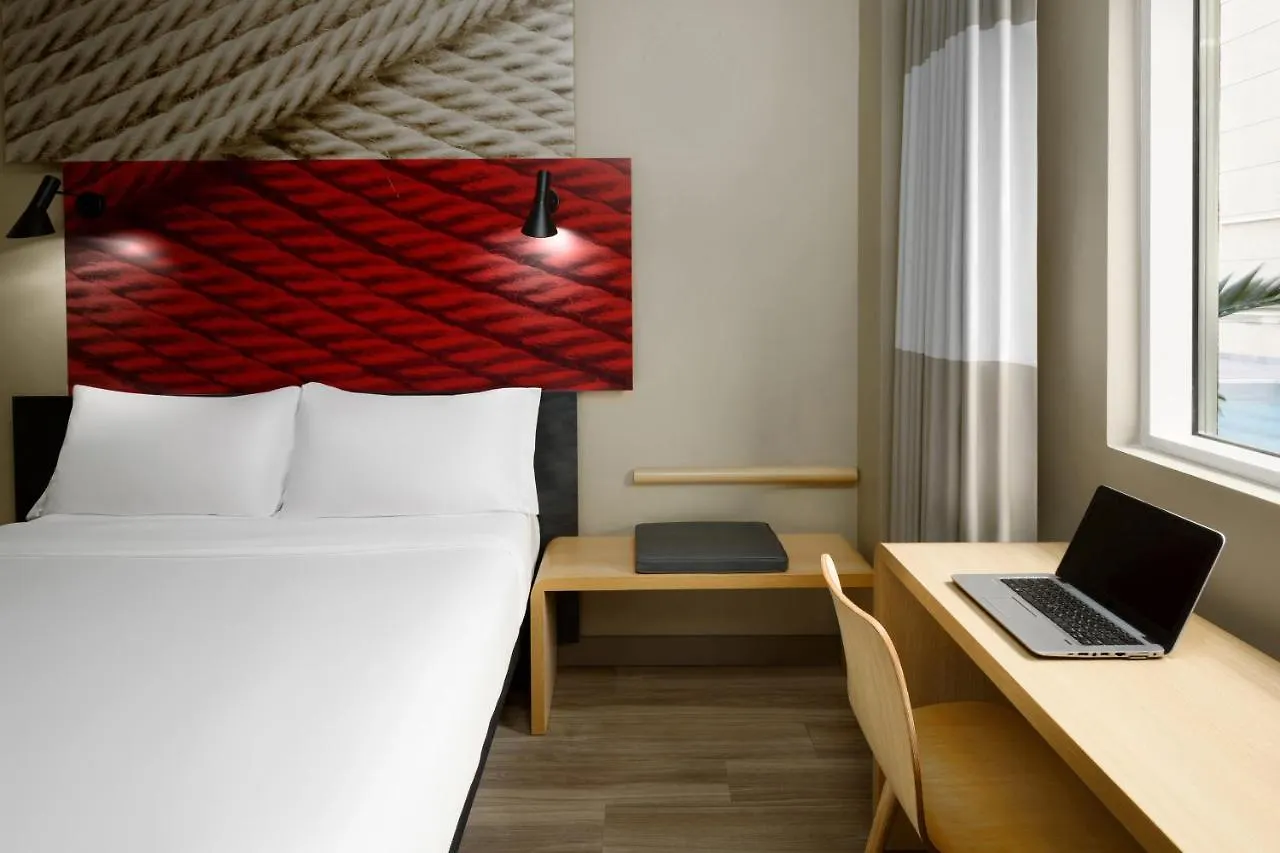 Hotel Ibis Jeddah Malik Road 3*,  Arabia Saudí