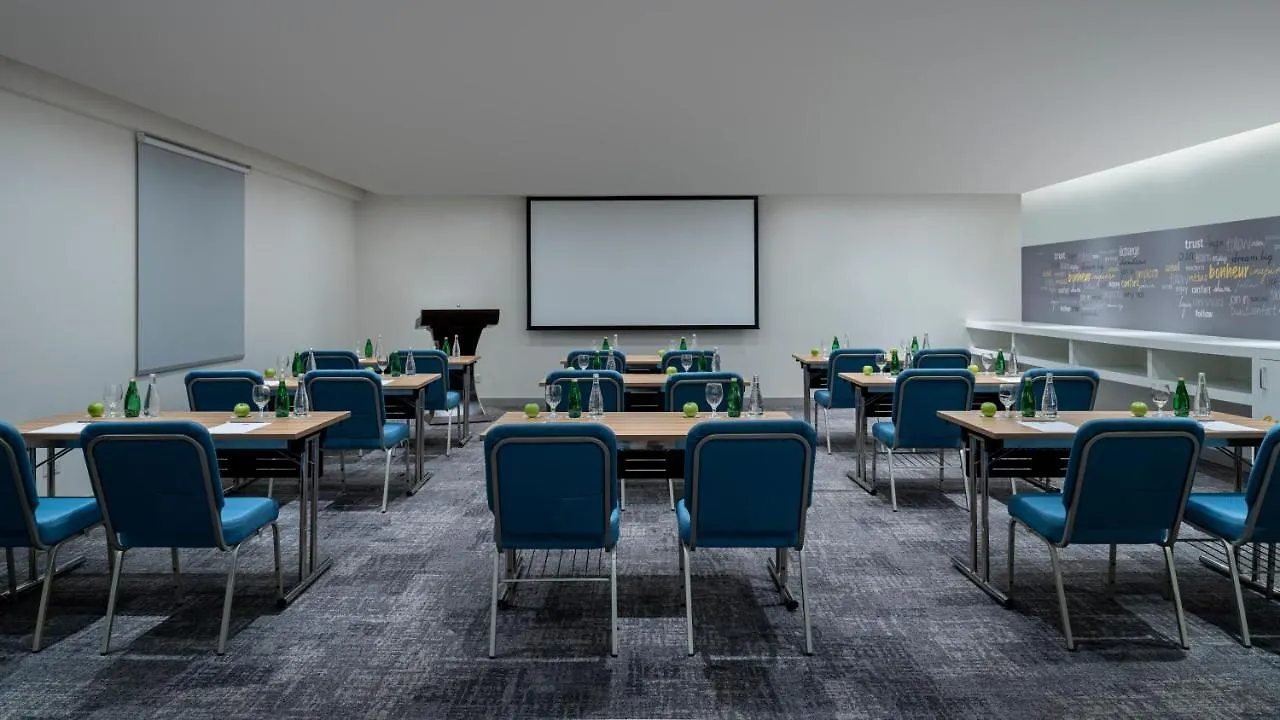 Hotel Ibis Jeddah Malik Road 3*,  Arabia Saudí